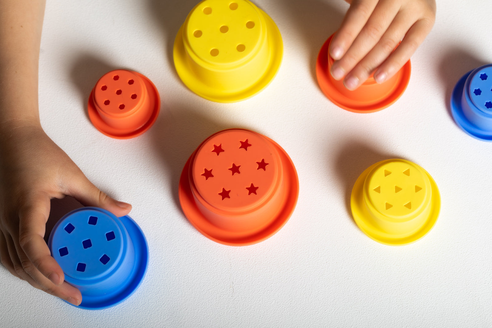 Little L – Stapelbekers – Rood, Geel en Blauw