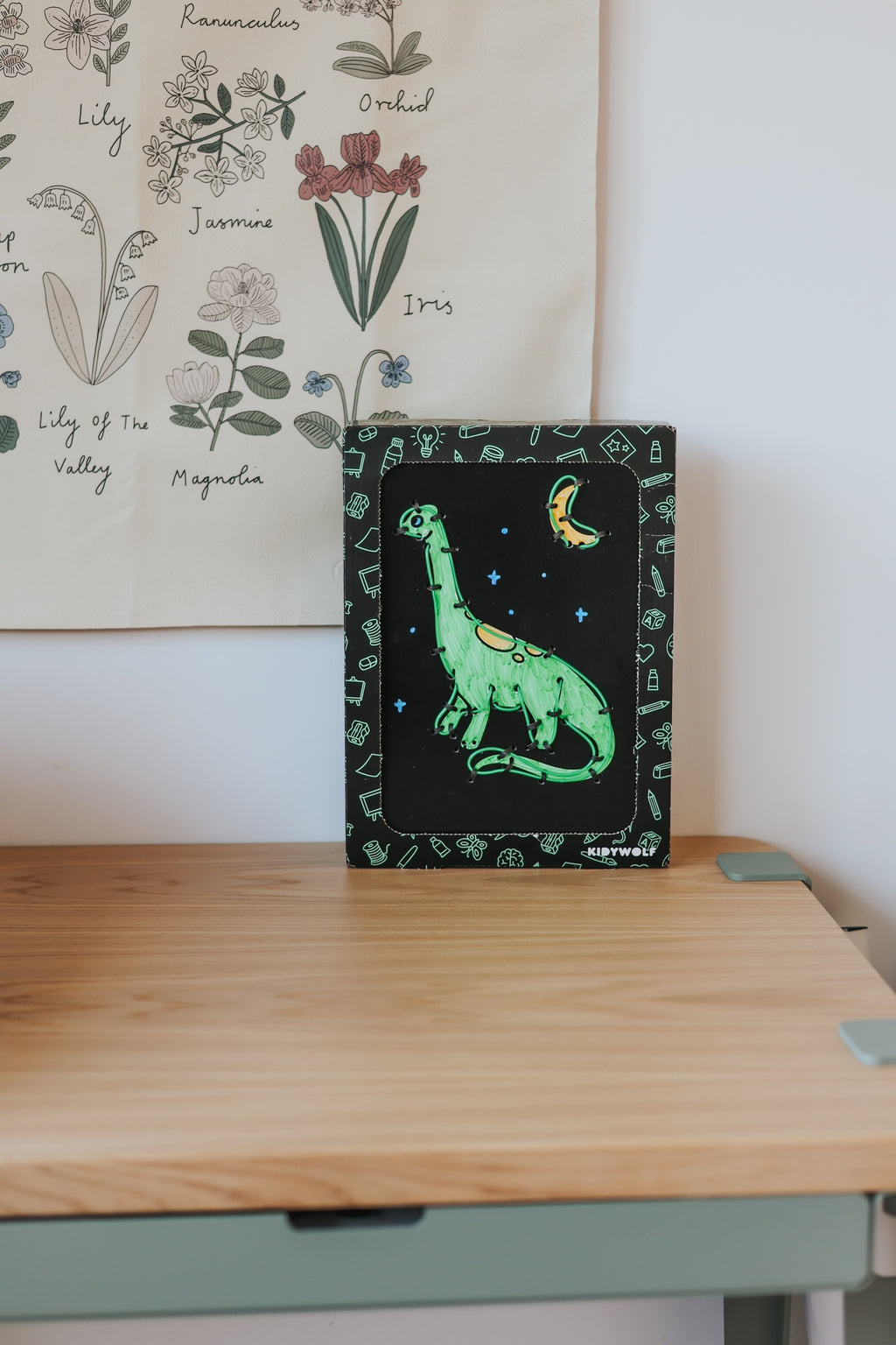 KidyNEON - Dino - Basic